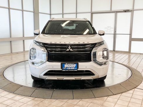 Used 2022 Mitsubishi Outlander SEL image 5