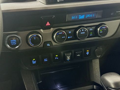 Certified 2023 Toyota Tacoma TRD Off-Road w/ Advanced Technology Package image 18