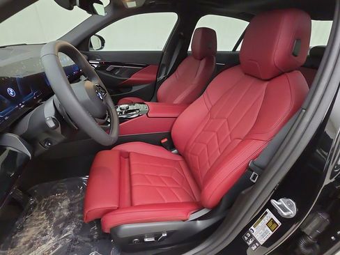 New 2025 BMW 530i xDrive AWD/4WD image 12