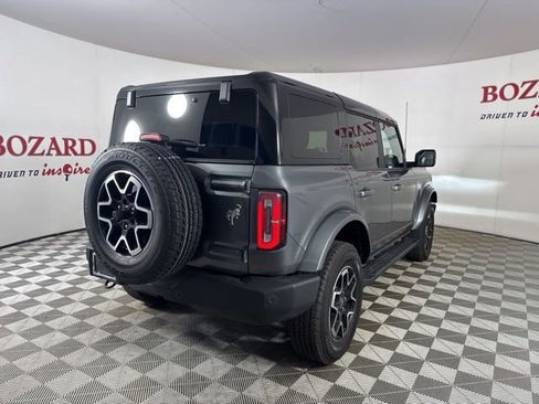 Used 2024 Ford Bronco Outer Banks image 8
