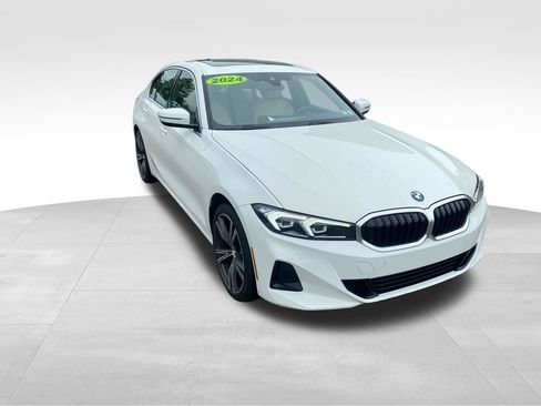 Used 2024 BMW 330i xDrive Sedan w/ Convenience Package AWD/4WD image 8