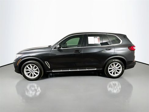 Used 2023 BMW X5 xDrive40i w/ Executive Package image 5