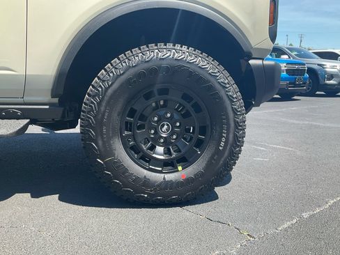 New 2026 Ford Bronco Badlands AWD/4WD image 10