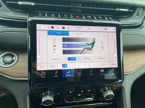 Used 2022 Jeep Grand Cherokee Summit w/ Advanced Protech Group IV image 9