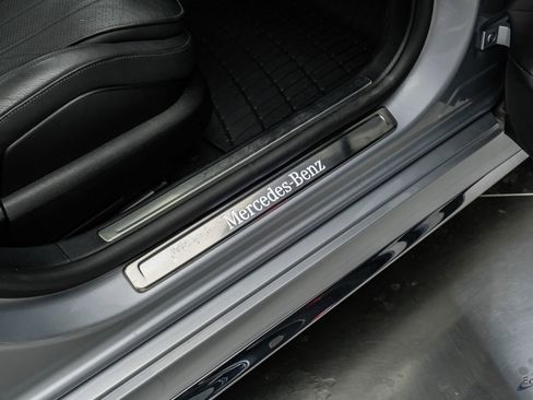 Used 2022 Mercedes-Benz S 580 4MATIC Sedan w/ AMG Line Package image 61