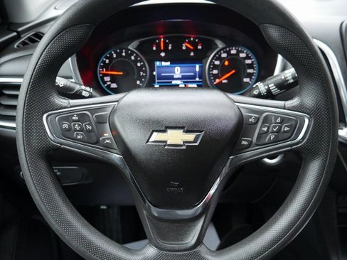 Used 2020 Chevrolet Equinox LT image 11