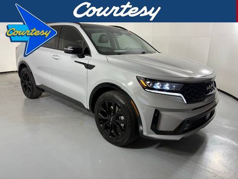 Used 2022 Kia Sorento SX image 1