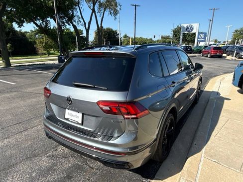 Used 2024 Volkswagen Tiguan SE R-Line AWD/4WD image 6