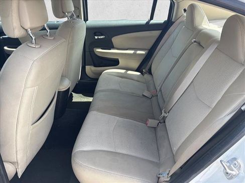Used 2014 Chrysler 200 Touring FWD image 15