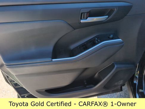 Certified 2024 Toyota Highlander XSE AWD/4WD image 12