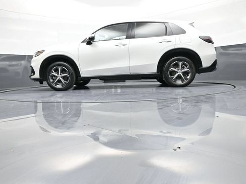 Certified 2024 Honda HR-V EX-L image 32