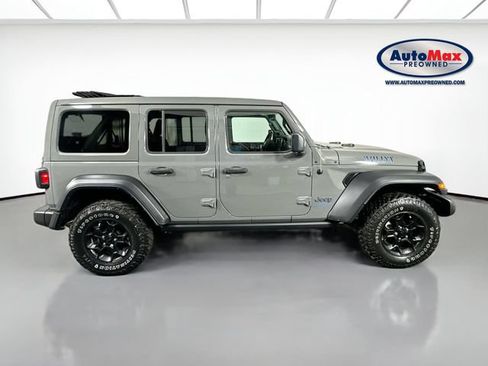 Used 2023 Jeep Wrangler Unlimited w/ Sun & Screen Package AWD/4WD image 10