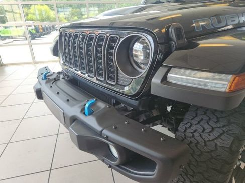 Used 2024 Jeep Wrangler Unlimited Rubicon 4xe AWD/4WD image 8