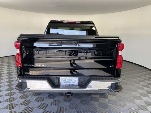Used 2024 Chevrolet Silverado 1500 LT AWD/4WD image 7