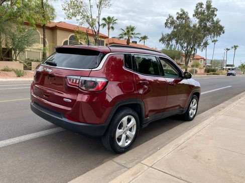 Used 2021 Jeep Compass Latitude FWD image 5