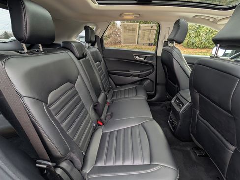 Used 2024 Ford Edge SEL w/ Convenience Package image 31