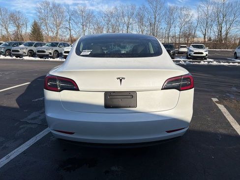 Used 2023 Tesla Model 3 Standard Range image 4