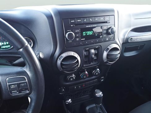 Used 2015 Jeep Wrangler Unlimited Sport w/ Quick Order Package 24S image 25