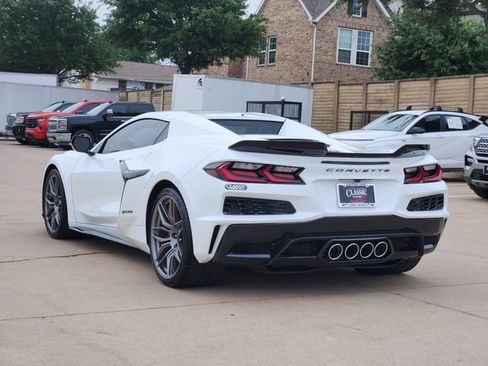 Used 2026 Chevrolet Corvette Z06 RWD image 3