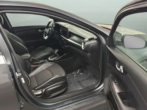 Used 2023 Kia Forte GT-Line w/ GT-Line Technology Package FWD image 21