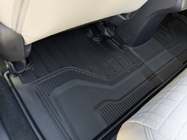 Certified 2026 Honda HR-V LX image 32