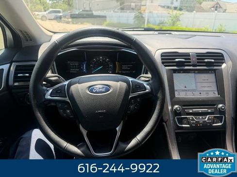 Used 2017 Ford Fusion Energi SE FWD image 7