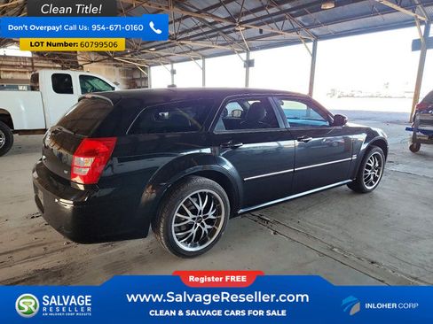Used 2005 Dodge Magnum R/T w/ Convenience Group II RWD image 4