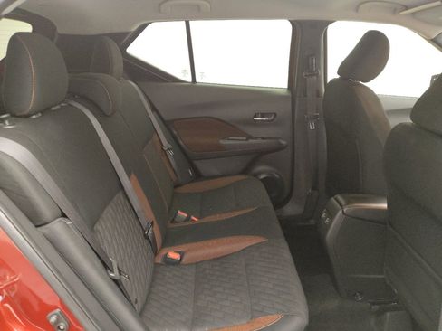 Used 2022 Nissan Kicks SR w/ Interior Electronics Package FWD image 19