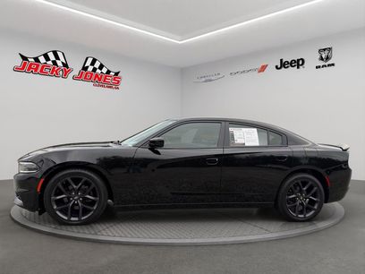 Used 2020 Dodge Charger SXT w/ Blacktop Package