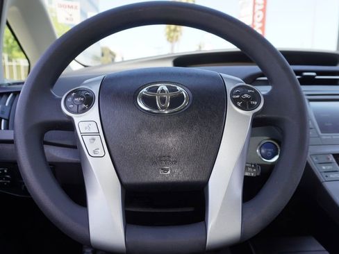 Used 2013 Toyota Prius Three FWD image 17