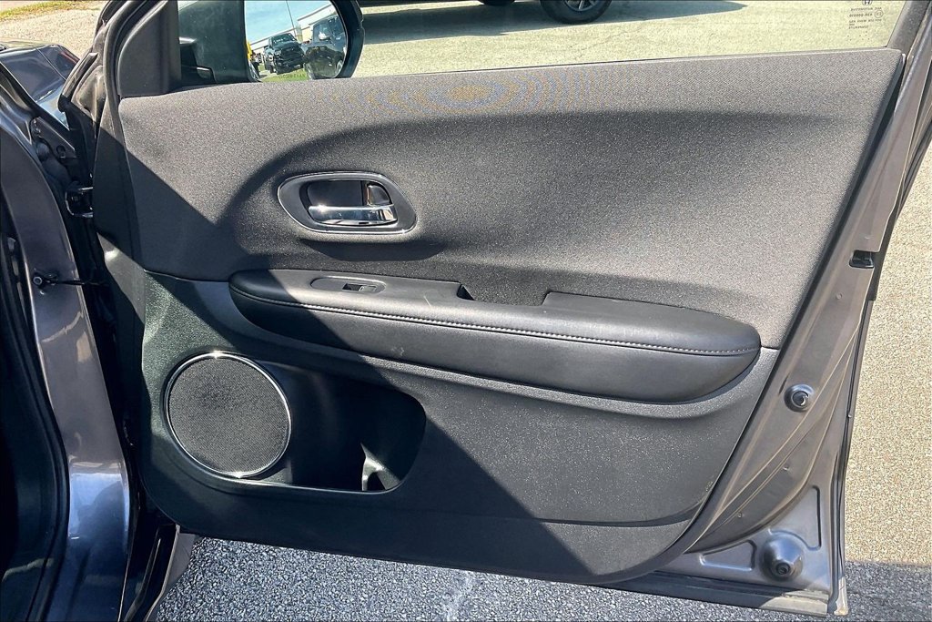 Used 2022 Honda HR-V EX image 24