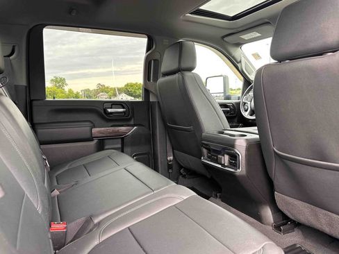 Used 2022 Chevrolet Silverado 2500 LTZ w/ LTZ Plus Package AWD/4WD image 22