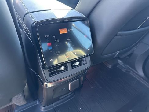 New 2026 Cadillac Vistiq Premium Luxury w/ LPO, Floor Liner Package AWD/4WD image 23