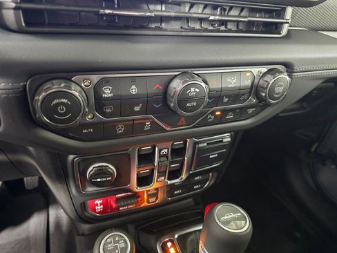 New 2026 Jeep Gladiator Rubicon image 24