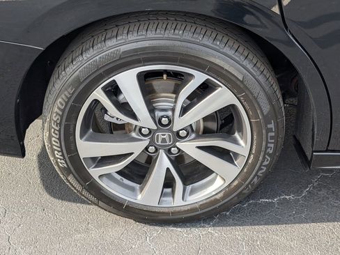 Used 2024 Honda Odyssey Touring image 27