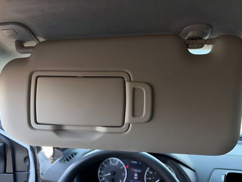 Used 2024 Nissan Sentra S FWD image 17