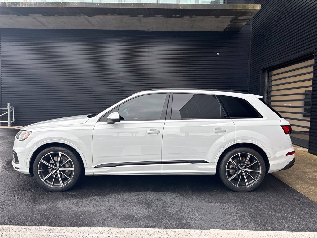 Used 2021 Audi Q7 3.0T Prestige w/ Prestige Package AWD/4WD image 2