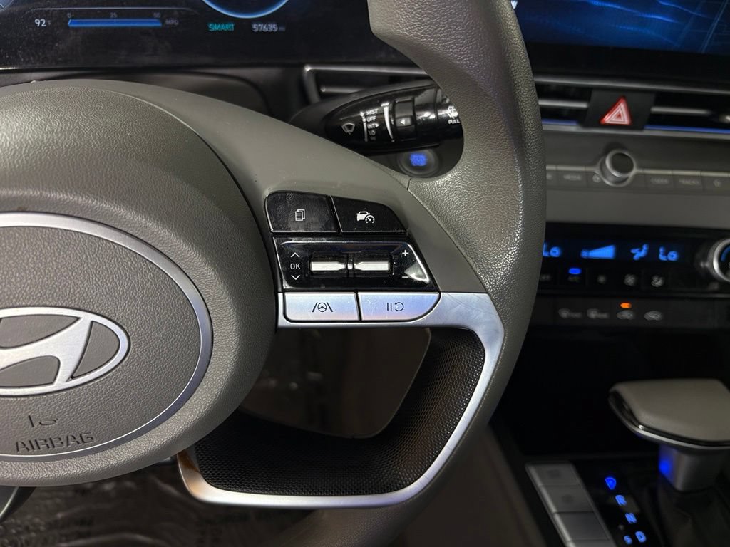 Used 2024 Hyundai Elantra SEL FWD image 21