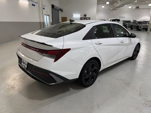 Used 2026 Hyundai Elantra Sport FWD image 9