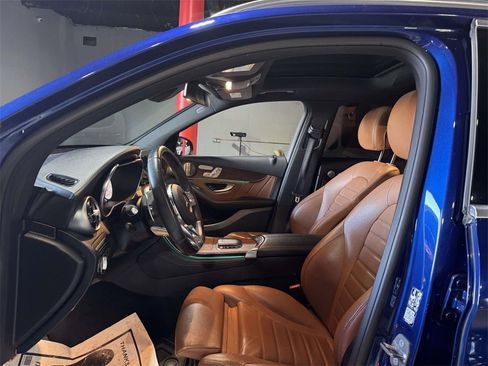 Used 2020 Mercedes-Benz GLC 43 AMG GLC 43 AMG 4MATIC image 17