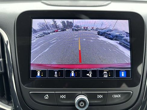 Used 2022 Chevrolet Equinox RS w/ RS Leather Package image 25