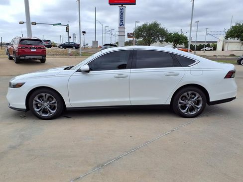 Used 2024 Honda Accord EX image 4
