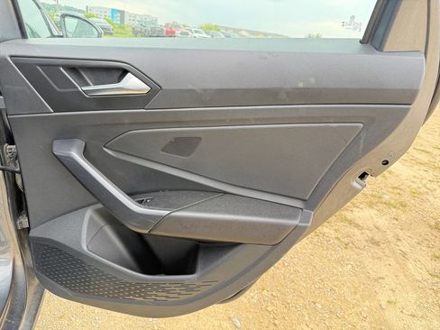 Used 2024 Volkswagen Jetta SE FWD image 34