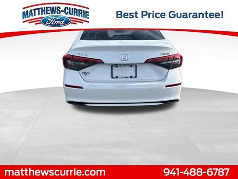 Used 2024 Honda Civic Touring image 5