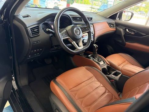 Used 2019 Nissan Rogue SL w/ Premium Package FWD image 9
