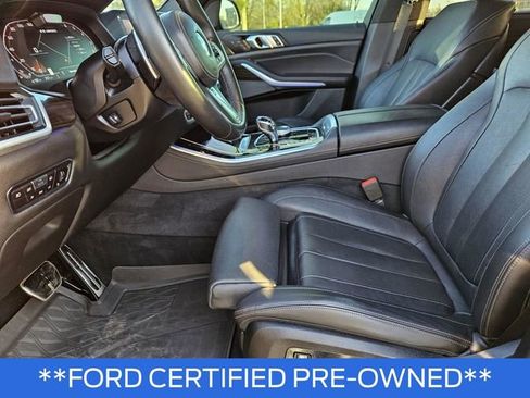 Used 2020 BMW X5 M50i image 30