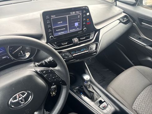 Used 2021 Toyota C-HR LE image 20