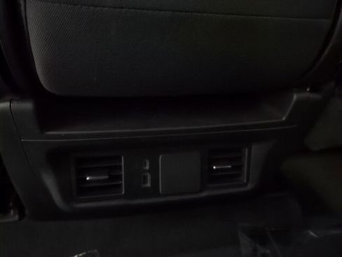 Certified 2024 Chevrolet Silverado 1500 Custom AWD/4WD image 25
