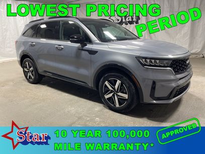 Used 2023 Kia Sorento S w/ Panoramic Sunroof Package