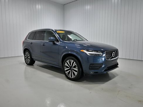 Used 2021 Volvo XC90 T6 Momentum w/ Protection Package Premier AWD/4WD image 3